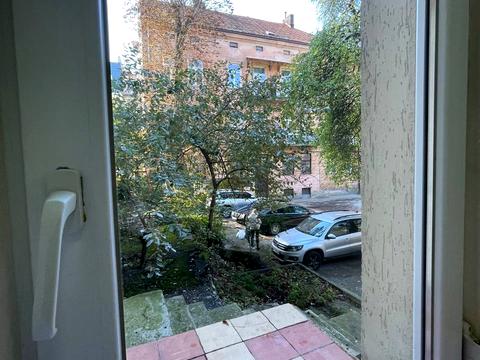 комерційна за адресою Гетьмана Петра Дорошенка вул. (Жовтнева), 30