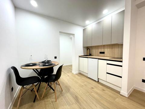 квартира по адресу Братиславская ул., 18-Б