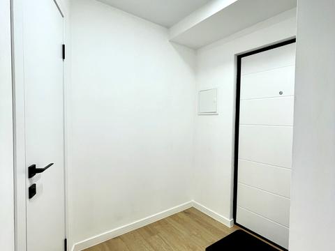 квартира за адресою Братиславська вул., 18-Б