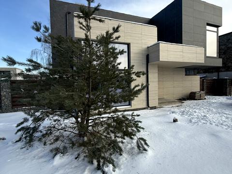 будинок за адресою Грушева вул.