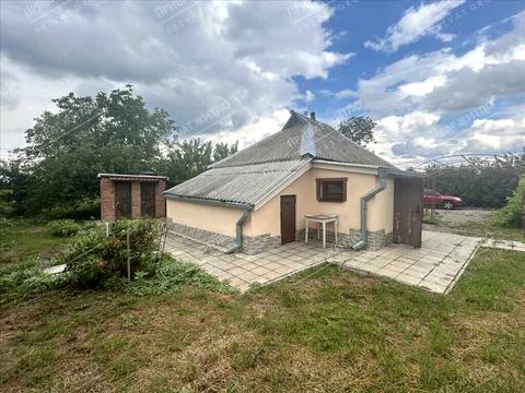 будинок за адресою Жовтнева