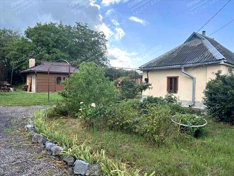 будинок за адресою Жовтнева