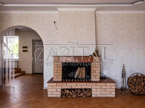 будинок за адресою Юності вул., 10