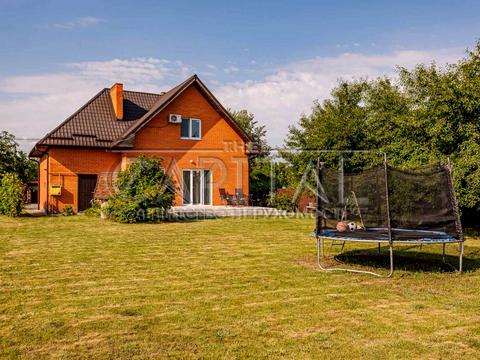 будинок за адресою Юності вул., 10