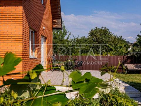 будинок за адресою Юності вул., 10