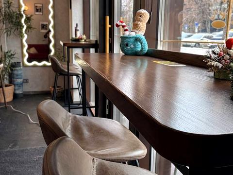 комерційна за адресою Дніпро, 93-ї Холодноярської Бригади вул., 10