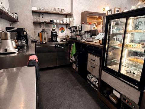 комерційна за адресою Дніпро, 93-ї Холодноярської Бригади вул., 10