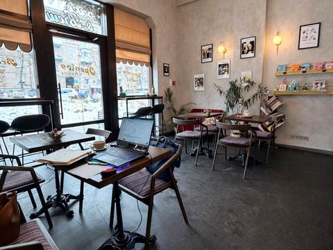 комерційна за адресою Дніпро, 93-ї Холодноярської Бригади вул., 10