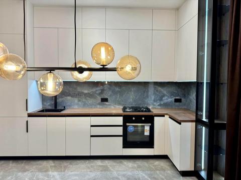 будинок за адресою Успішна, 7