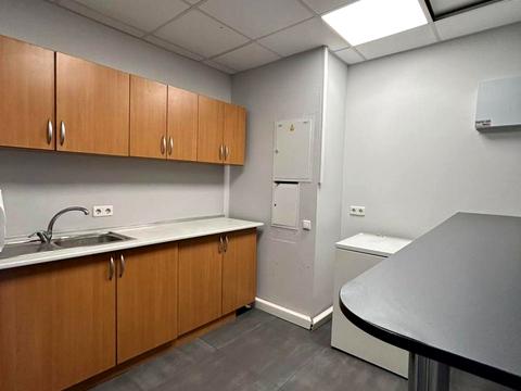 комерційна за адресою Лесі Українки бульв., 7-Б