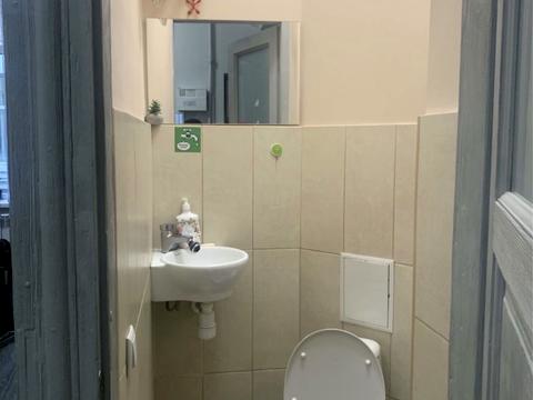 коммерческая по адресу Незалежності, 11