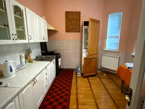 будинок за адресою Олега Ольжича вул., 11