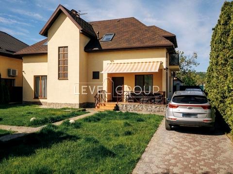 будинок за адресою Сонячна вул.