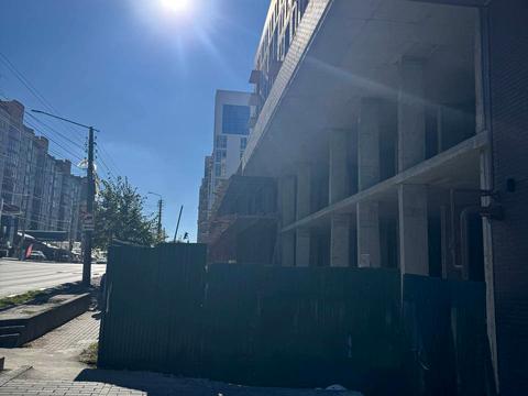 комерційна за адресою Героїв Майдану вул. (Червоноармійська), 122