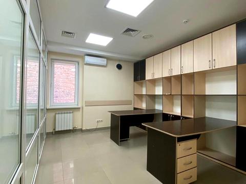 комерційна за адресою Київ, Басейна вул., 7