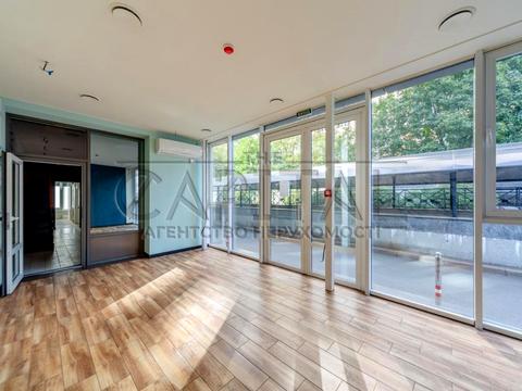 комерційна за адресою Андрія Верхогляда вул. (Михайла Драгомирова), 12