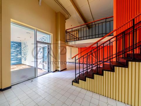 комерційна за адресою Андрія Верхогляда вул. (Михайла Драгомирова), 12