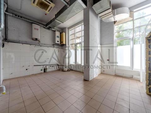 комерційна за адресою Андрія Верхогляда вул. (Михайла Драгомирова), 12