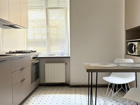 квартира по адресу Крушельницкой ул., 9