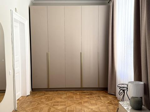 квартира по адресу Крушельницкой ул., 9