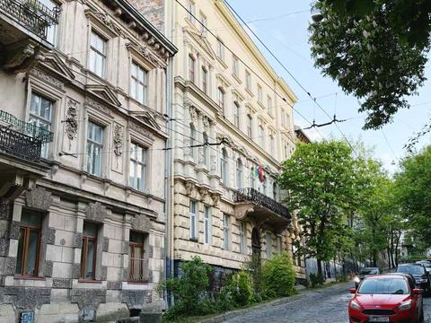 квартира по адресу Крушельницкой ул., 9