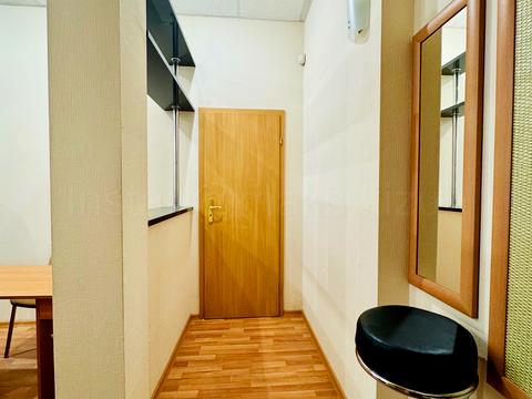 комерційна за адресою Київ, Лютеранська вул., 30