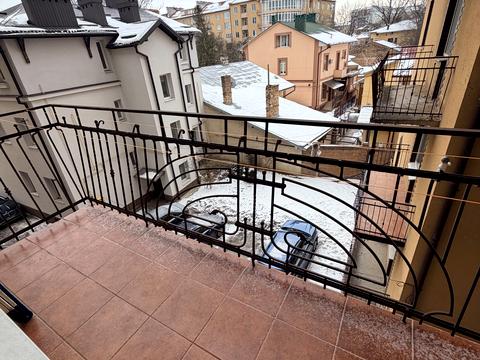 квартира за адресою Богдана Лепкого вул., 35