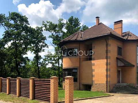 будинок за адресою Центральна вул.