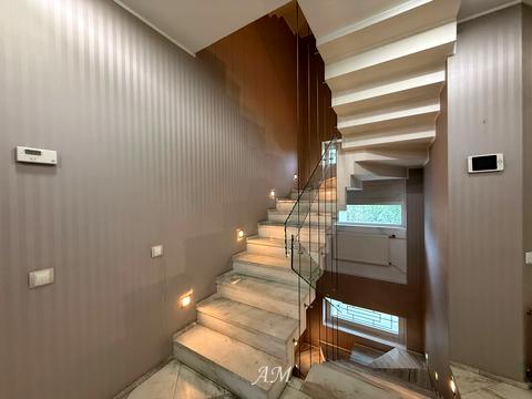 коммерческая по адресу Гайдамацька ул. (Волзька), 24