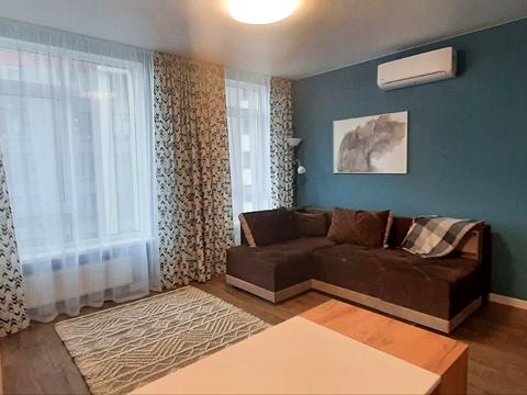 квартира за адресою Любомира Гузара просп. (Космонавта Комарова), 13