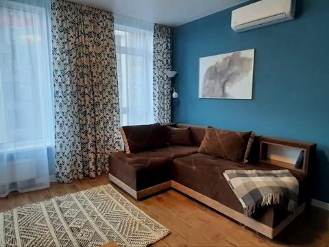 квартира за адресою Любомира Гузара просп. (Космонавта Комарова), 13