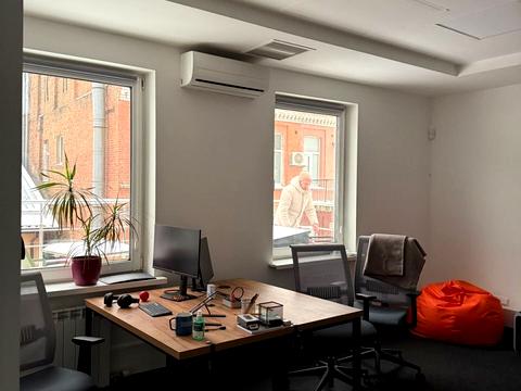 коммерческая по адресу Бассейная ул., 7