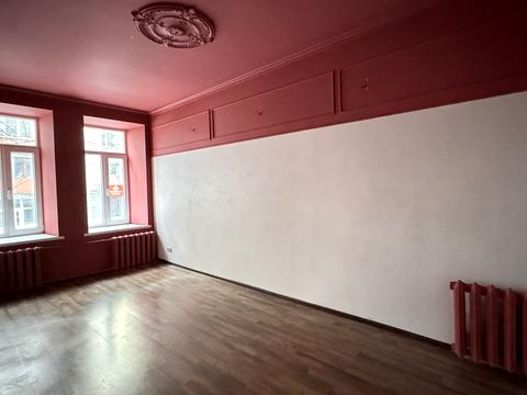 комерційна за адресою Київ, Межигірська вул., 32-А