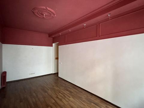 комерційна за адресою Київ, Межигірська вул., 32-А