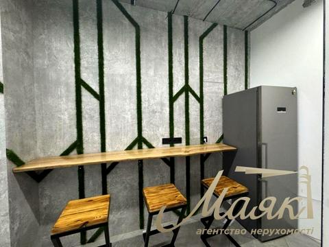 комерційна за адресою Київ, Євгена Коновальця вул. (Щорса), 44-А