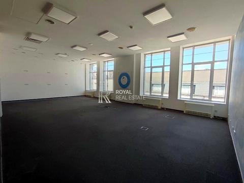 комерційна за адресою Грінченка Миколи вул., 4-Б