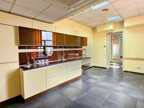 комерційна за адресою Київ, Миколи Міхновського бульв. (Дружби народів), 19