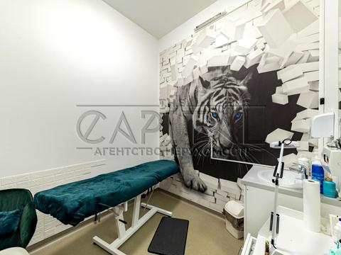 комерційна за адресою Київ, Саперне Поле вул., 12