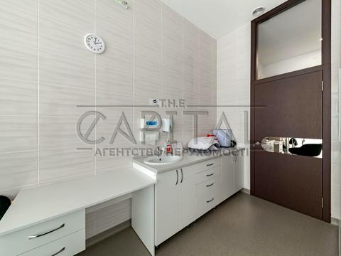 комерційна за адресою Київ, Саперне Поле вул., 12