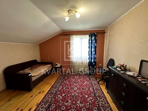 будинок за адресою Жовтнева