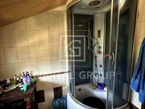 будинок за адресою Жовтнева