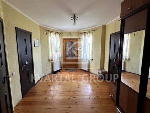 будинок за адресою Жовтнева