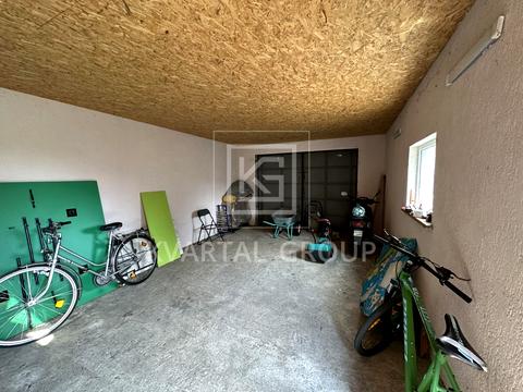 будинок за адресою Жовтнева