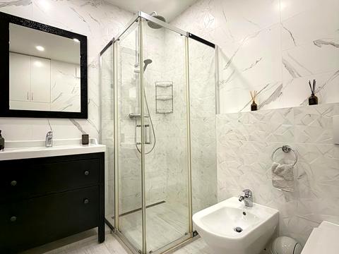 квартира за адресою Миколи Ушакова вул., 1-Д