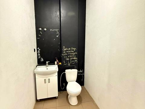 комерційна за адресою Володимира Великого вул. (Артема), 3