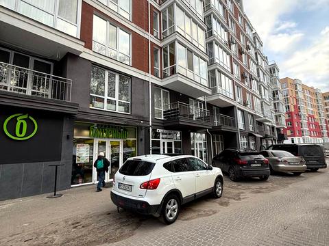 комерційна за адресою Володимира Великого вул. (Артема), 3