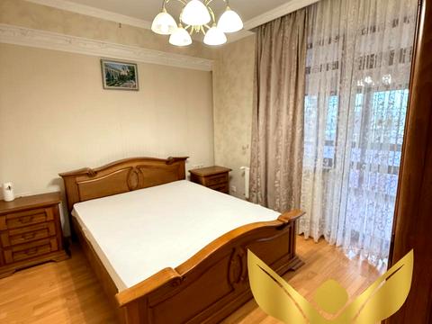 будинок за адресою Поповича вул.