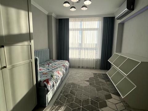 квартира по адресу Вячеслава Черновола ул., 4