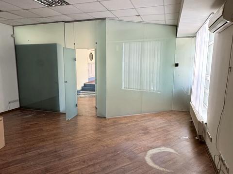 комерційна за адресою Березняківська вул., 36