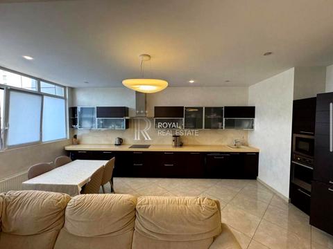 квартира за адресою Київ, Андрія Верхогляда вул. (Михайла Драгомирова), 16